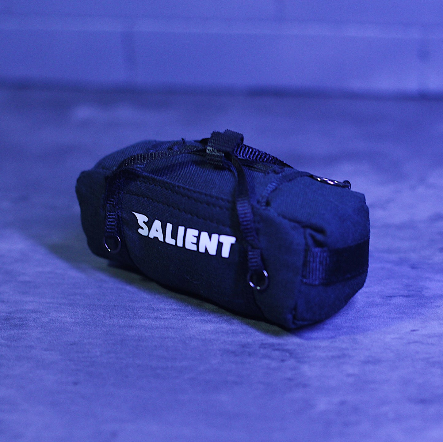 1/10 SALIENT DUFFLE