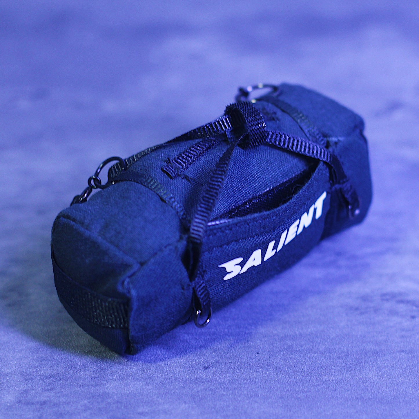 1/10 SALIENT DUFFLE