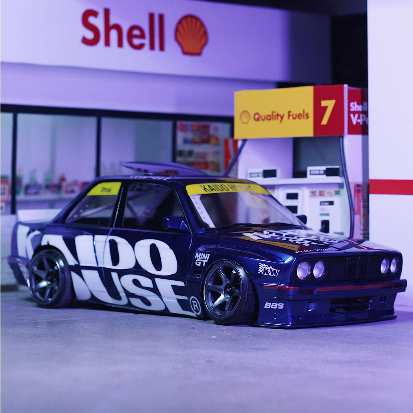 Kaido House BMW E30 1/10 Drift Body, Jacket, and Bag