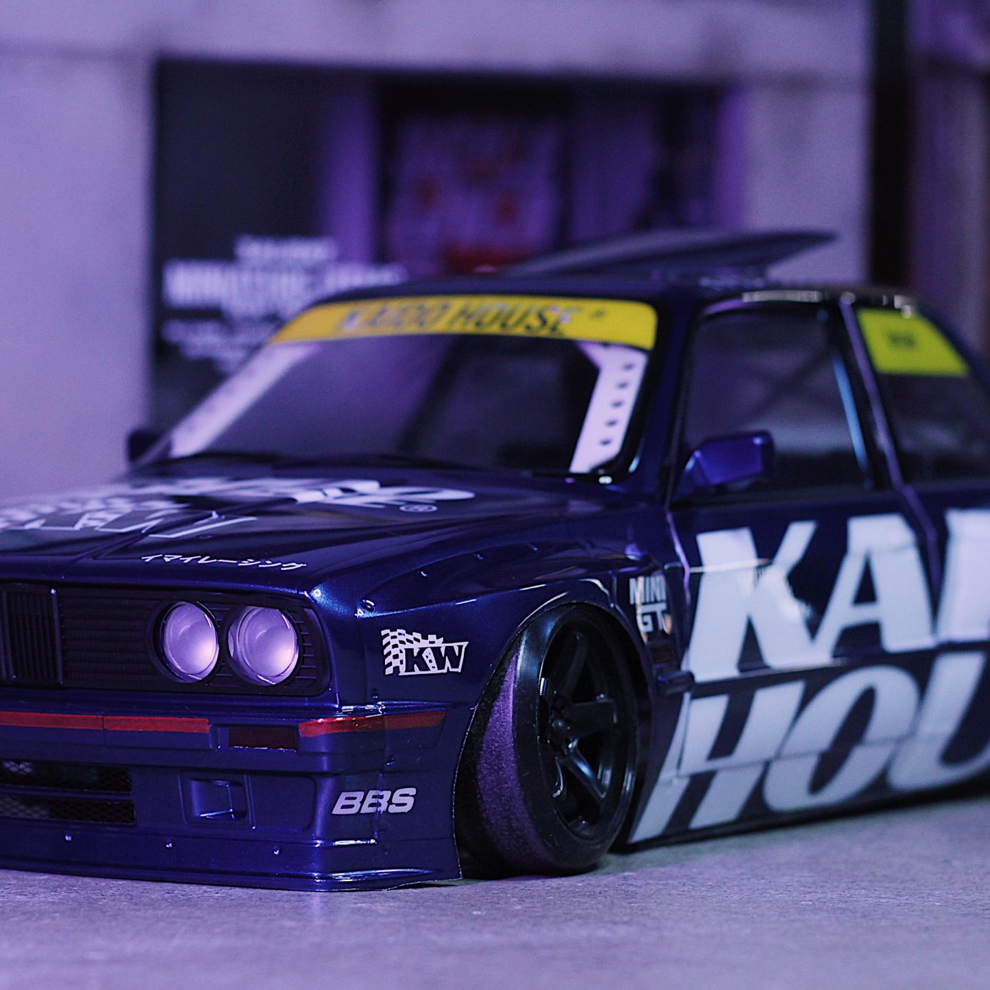 Kaido House BMW E30 1/10 Drift Body, Jacket, and Bag