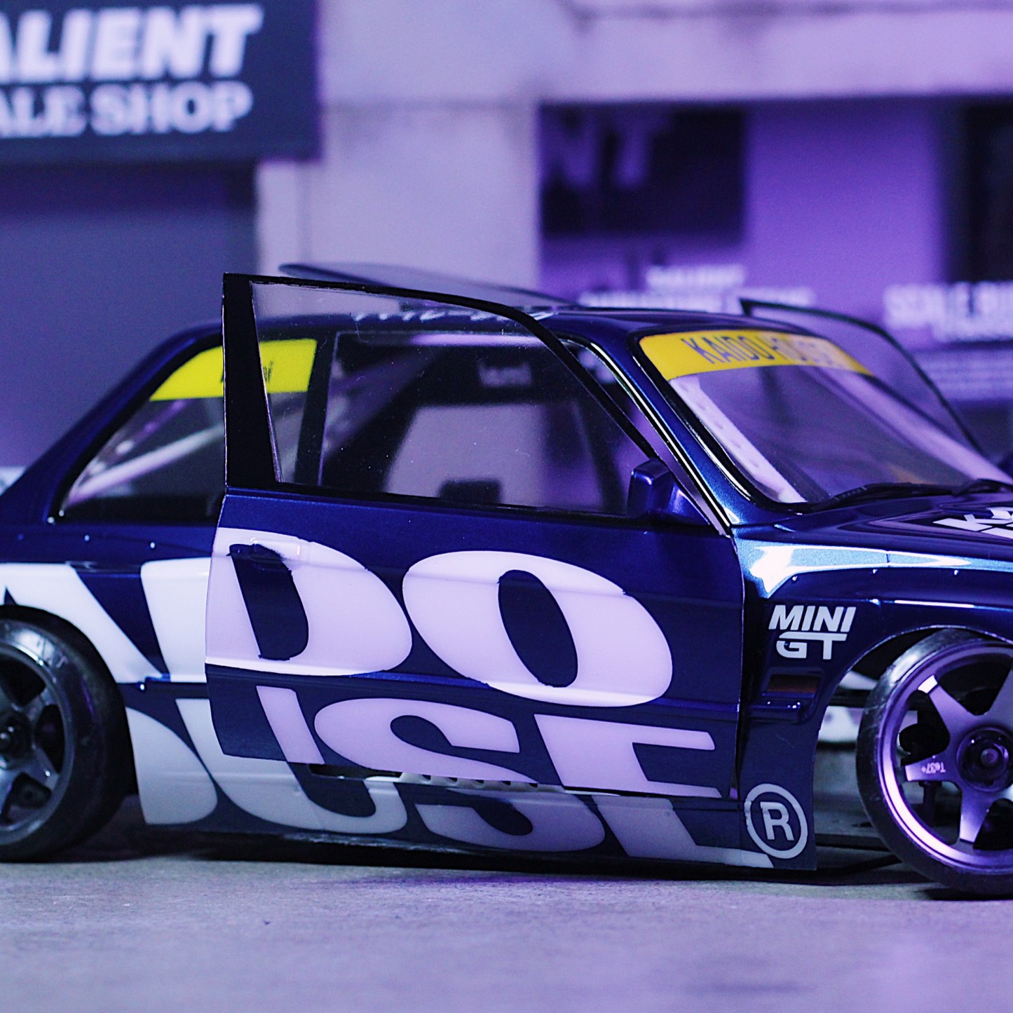 Kaido House BMW E30 1/10 Drift Body, Jacket, and Bag