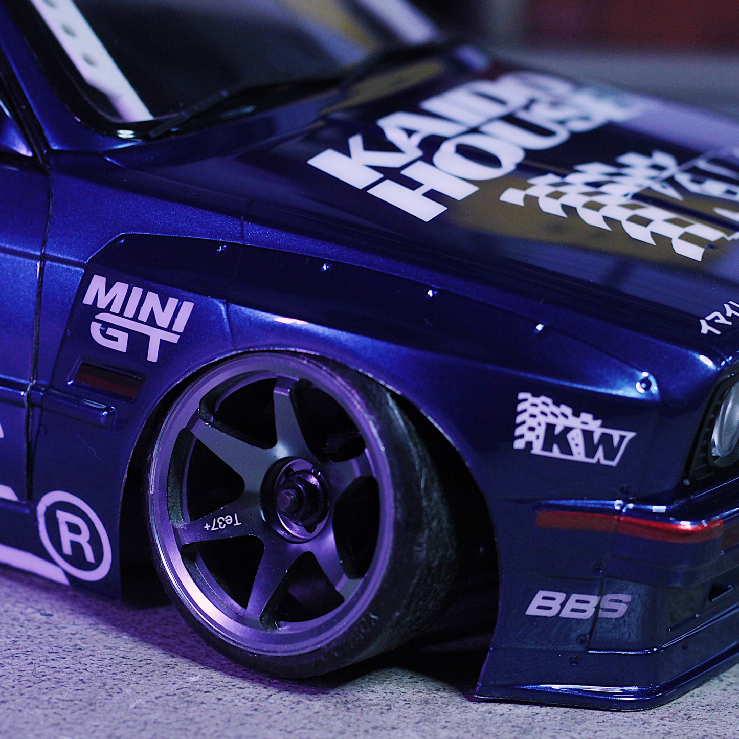 Kaido House BMW E30 1/10 Drift Body, Jacket, and Bag